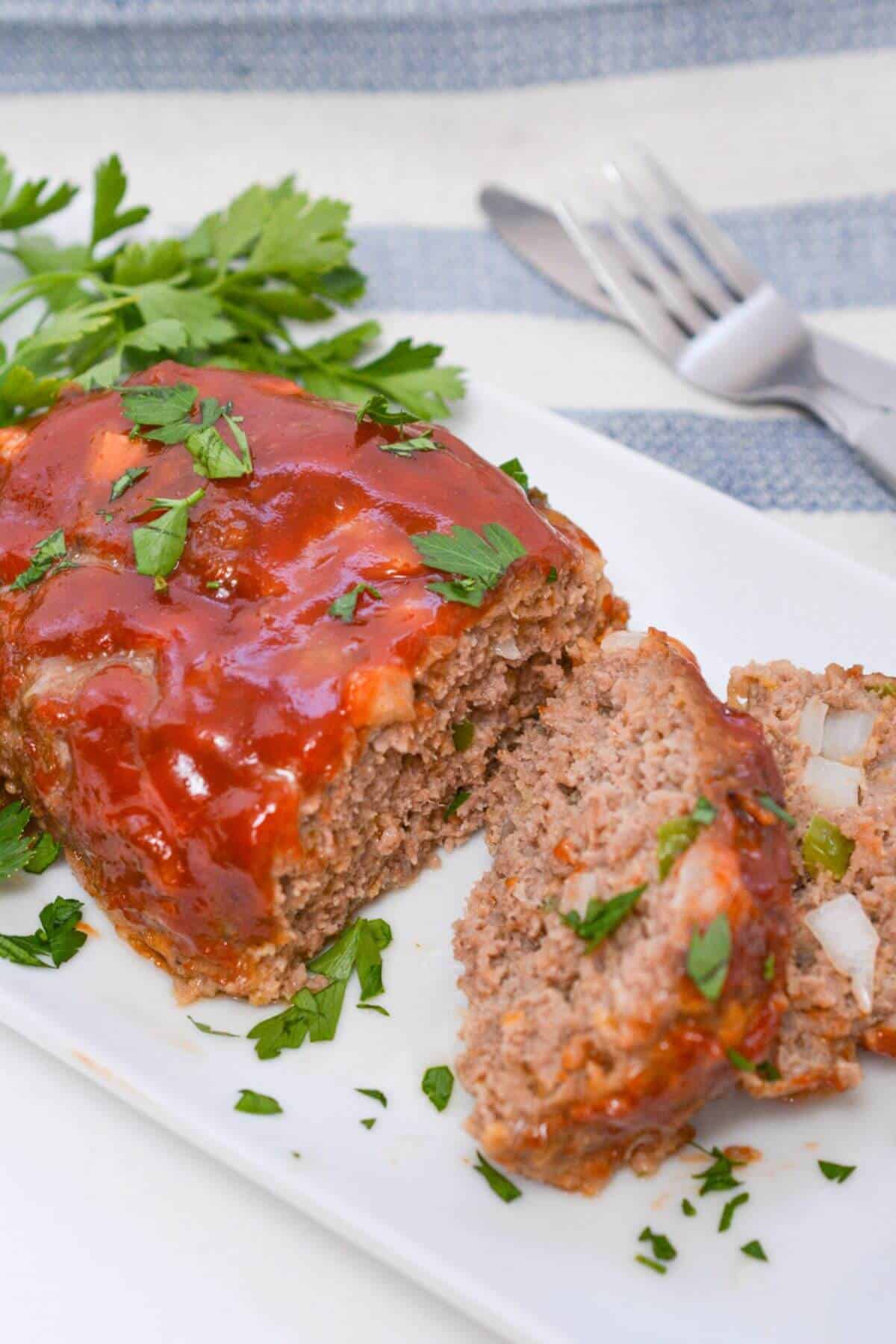 Juicy Meatloaf Recipe | Little Bit Recipes